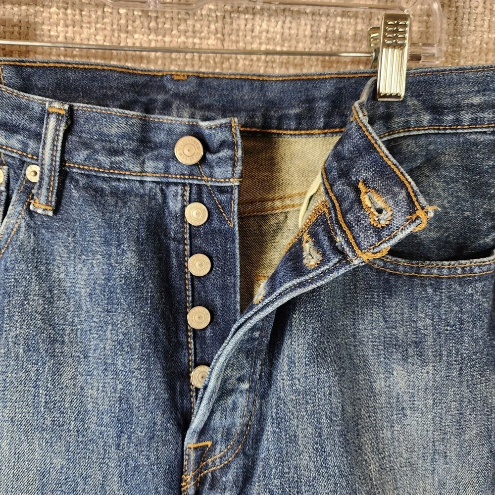 Levi's 501 Button‎ Fly Jeans Blue Denim Men's 34x32 (Actual 34x30) Mexico